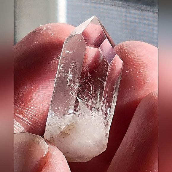 38.10ctw Natural Clear High Quality Clear Quartz Point Freeform 1.3" - Picture 1 of 5